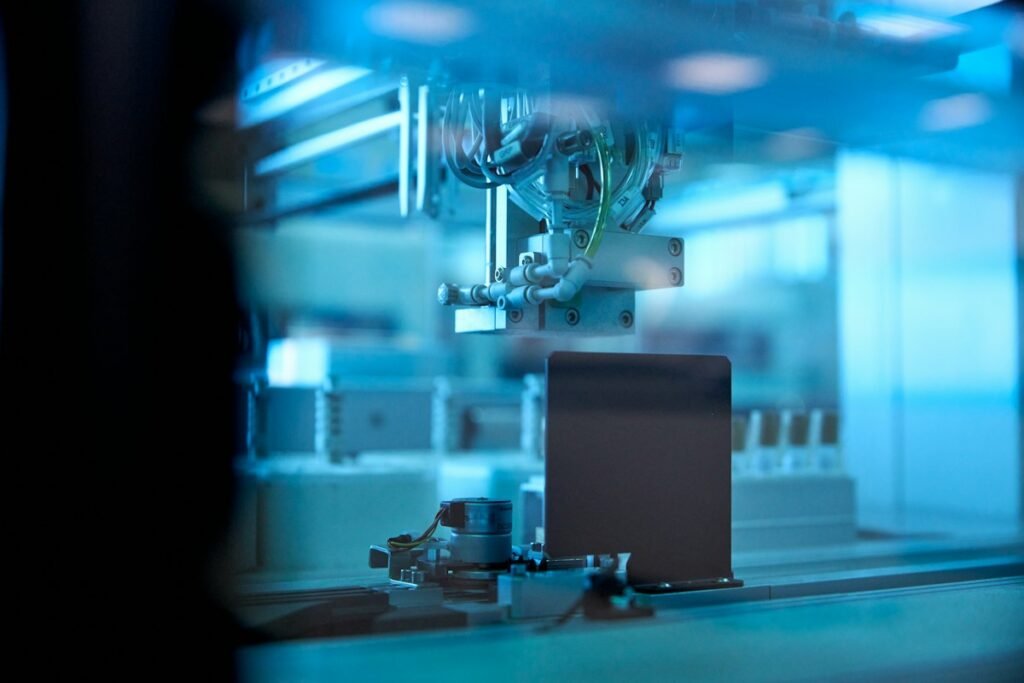 Procesamiento de muestras en un laboratorio científico